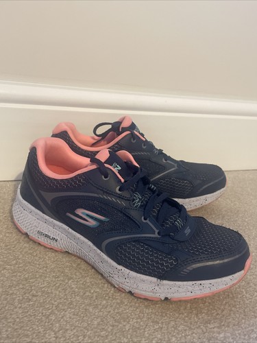 Sketchers run air cooled - go,