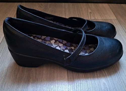 Women sketchers mary - sketchers,