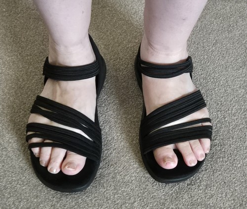 Sketchers reggae sandals size - reggae, sandals.