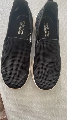 Sketchers slip size 4 - size,
