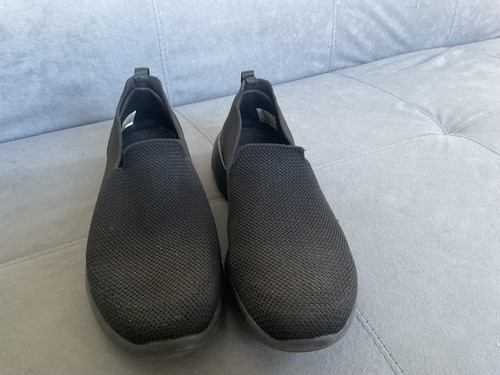 Sketcher walk shoes - go,
