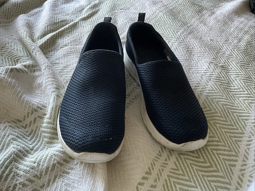 Sketchers slip size 4 - size,