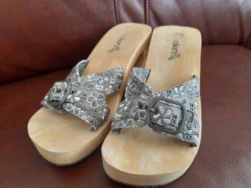 Unusual sketchers cali ladies - unusual,