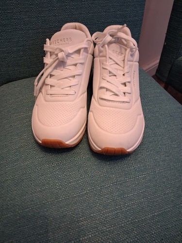Sketchers trainers uno - sketchers, stand